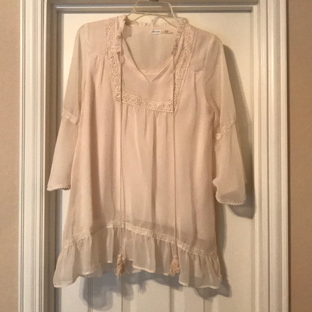 Boho bell sleeved tunic top 🌟